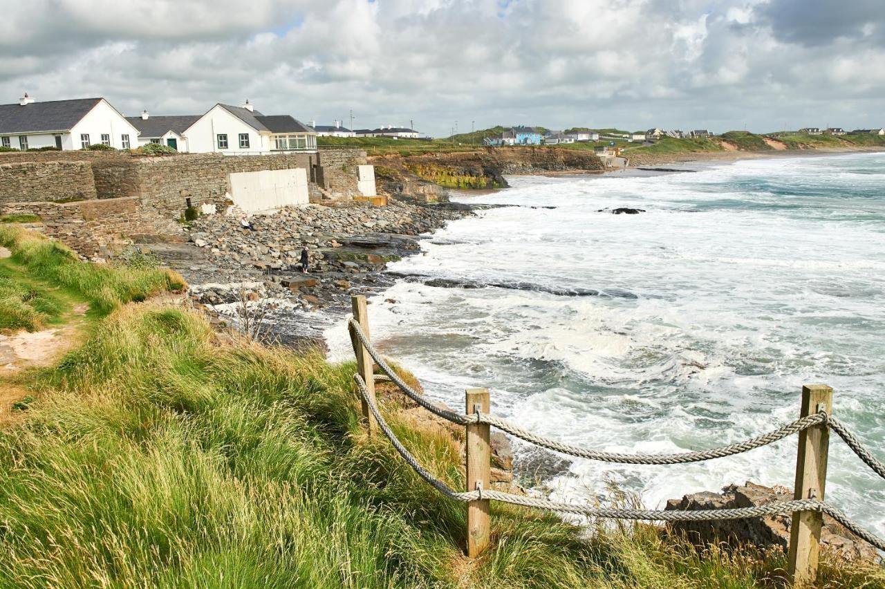 Armada Cottages Spanish Point Bagian luar foto